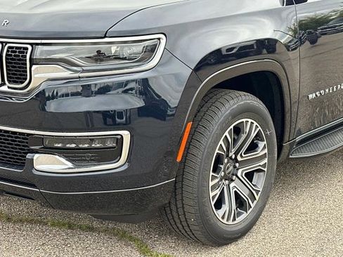 New 2025 Jeep Wagoneer 4WD w/ Premium Group I image 7