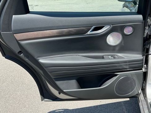 Used 2024 Genesis G80 image 17
