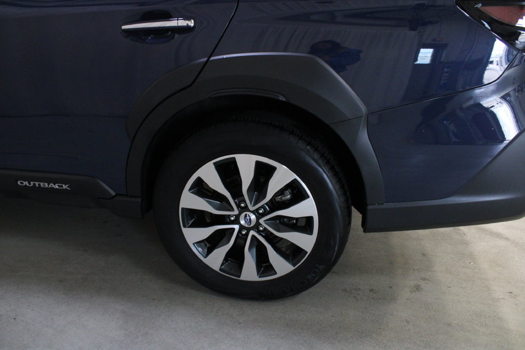Used 2024 Subaru Outback Touring XT AWD/4WD image 30
