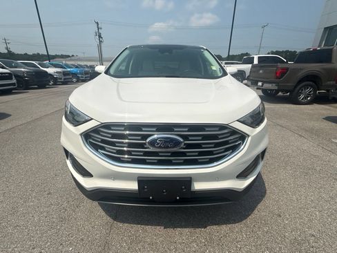 Used 2024 Ford Edge Titanium AWD/4WD image 3