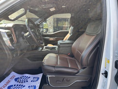 Used 2024 Ford F250 King Ranch image 11