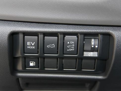 Certified 2025 Subaru Forester Sport AWD/4WD image 33