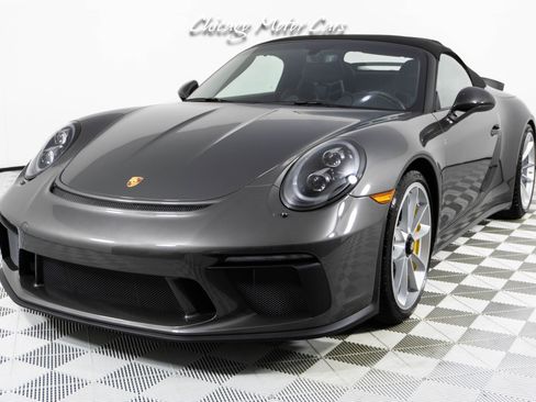 Used 2019 Porsche 911 Speedster RWD image 22