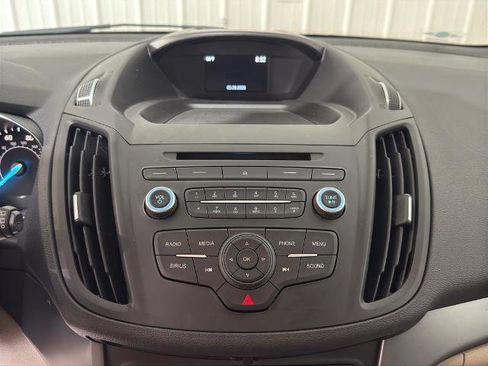 Certified 2018 Ford Escape SE FWD image 4