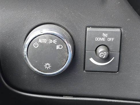 Used 2017 Chevrolet Express 2500 image 26