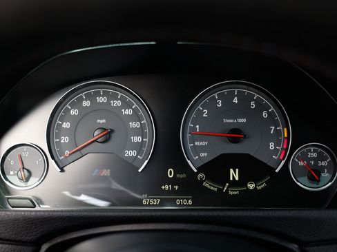 Used 2018 BMW M3 RWD image 34