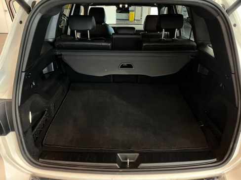 Used 2025 Mercedes-Benz GLB 250 4MATIC image 33