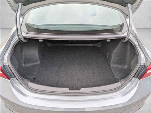 Used 2025 Chevrolet Malibu LT image 5