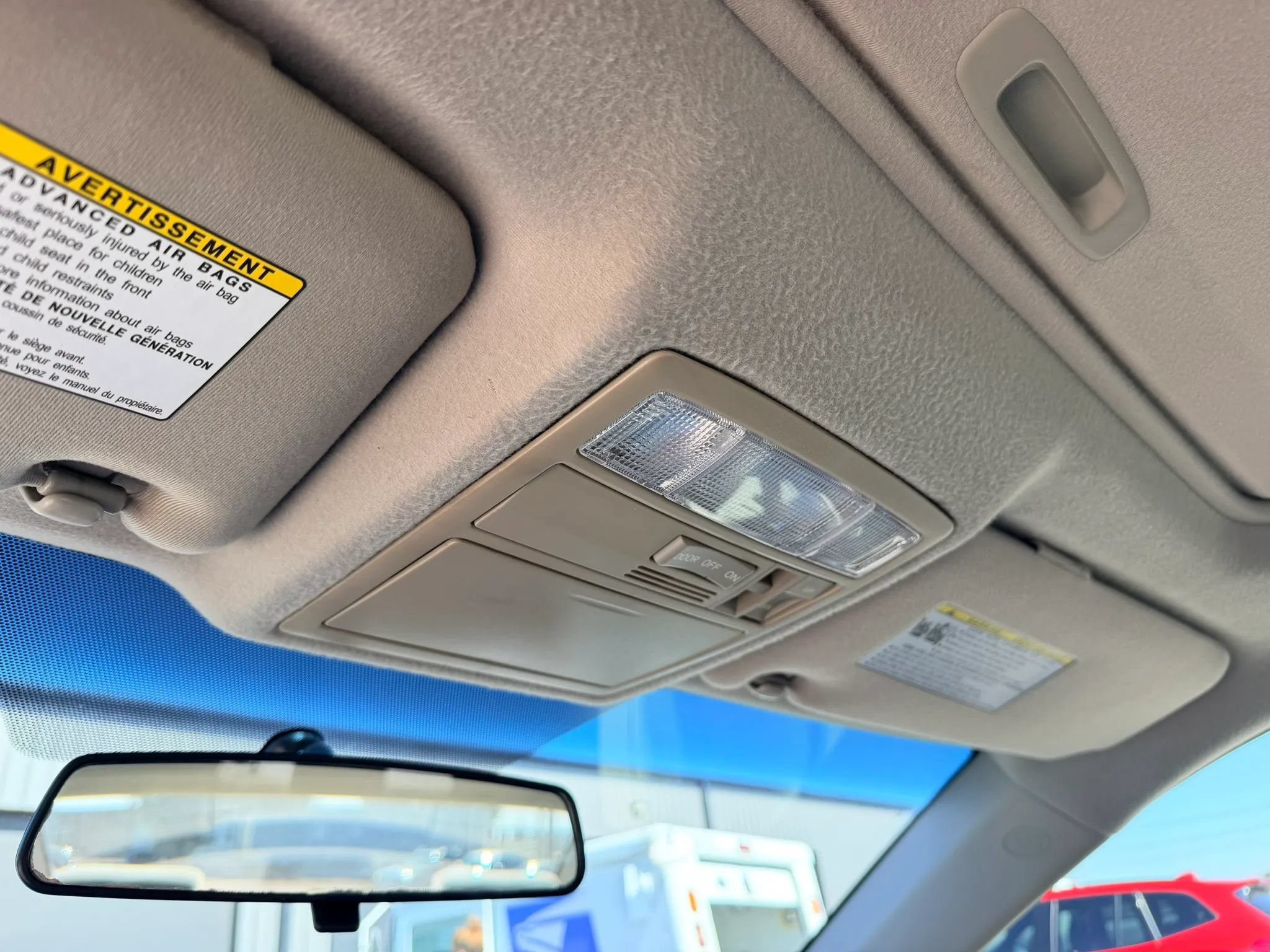 Used 2010 Toyota Camry LE FWD image 14