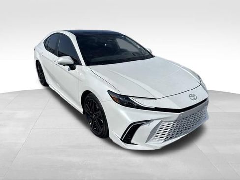 Used 2025 Toyota Camry XSE w/ Premium Plus Package FWD image 7