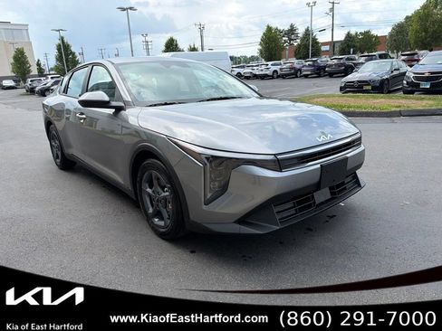 New 2026 Kia K4 FWD image 5