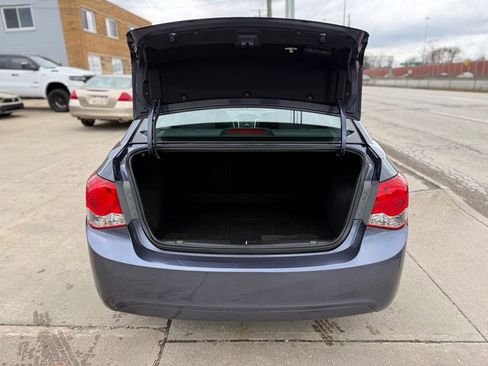 Used 2014 Chevrolet Cruze LT FWD image 16