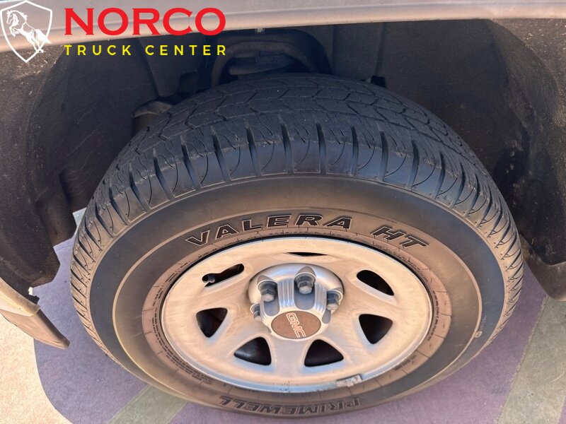 Used 2017 GMC Sierra 1500 2WD Regular Cab image 12