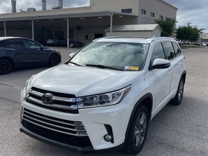 Used 2018 Toyota Highlander Limited Platinum