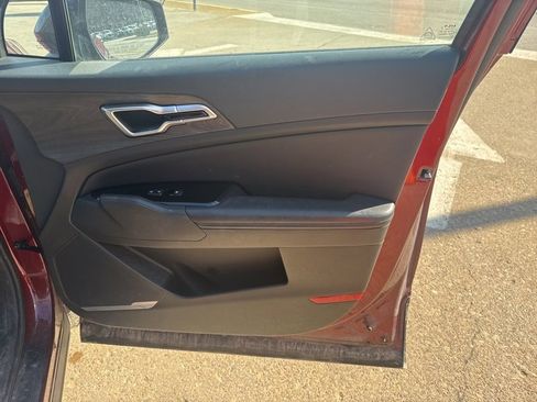 Used 2023 Kia Sportage X-Line w/ X-Line Premium Package image 12