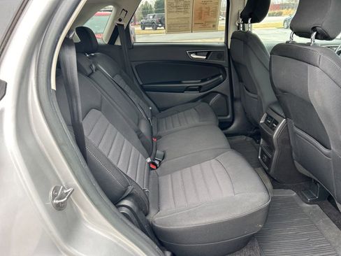 Used 2017 Ford Edge SE w/ Cargo Accessory Package image 20