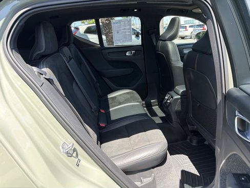 Used 2021 Volvo XC40 P8 Recharge AWD/4WD image 24