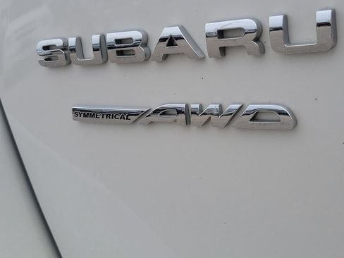 Used 2023 Subaru Outback Premium AWD/4WD image 6