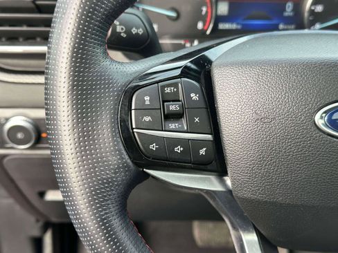 Used 2022 Ford Explorer ST-Line w/ Class IV Trailer Tow Package image 22