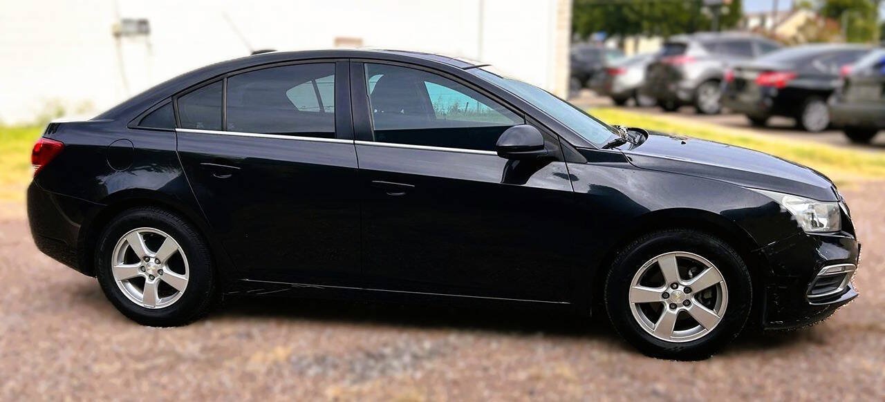 Used 2016 Chevrolet Cruze LT w/ Sun And Sound Package FWD image 6