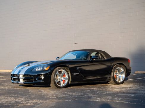 Used 2006 Dodge Viper SRT-10 image 6