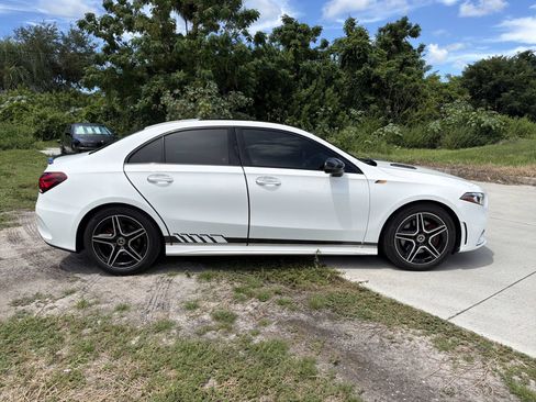Used 2019 Mercedes-Benz A 220 image 3