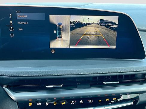Used 2025 Cadillac XT4 Premium Luxury FWD image 24