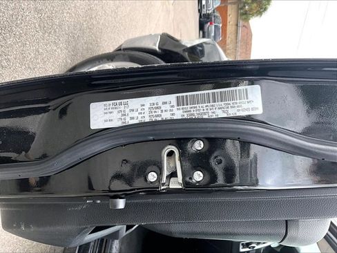 Used 2017 RAM 1500 Big Horn image 30