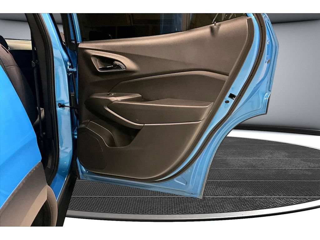 Used 2026 Chevrolet Trax RS w/ Driver Confidence Package FWD image 43