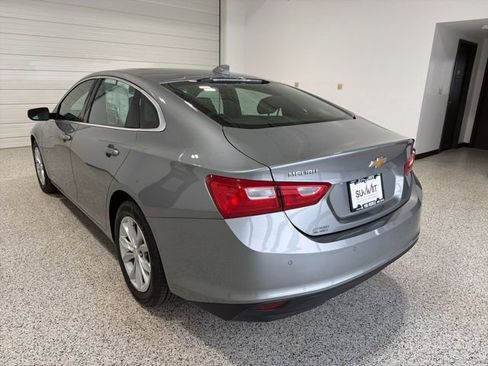 Used 2024 Chevrolet Malibu LT FWD image 5