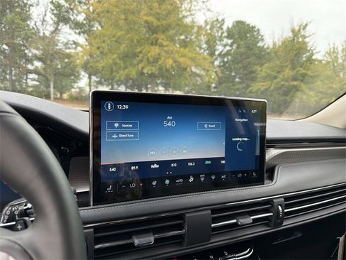 New 2026 Lincoln Corsair Reserve image 16