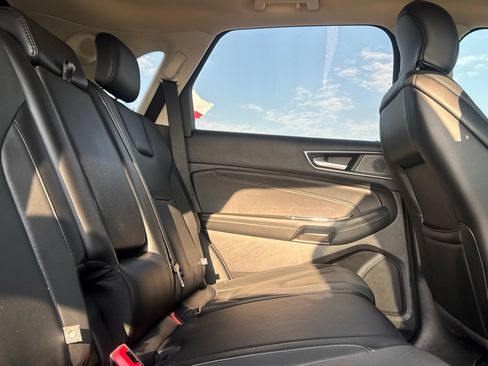 Used 2019 Ford Edge Titanium w/ Equipment Group 301A FWD image 32