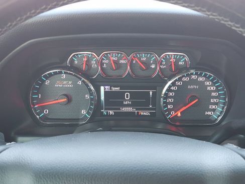 Used 2018 Chevrolet Silverado 1500 LT w/ Texas Edition image 15