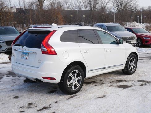 Used 2015 Volvo XC60 T6 Premier Plus image 7