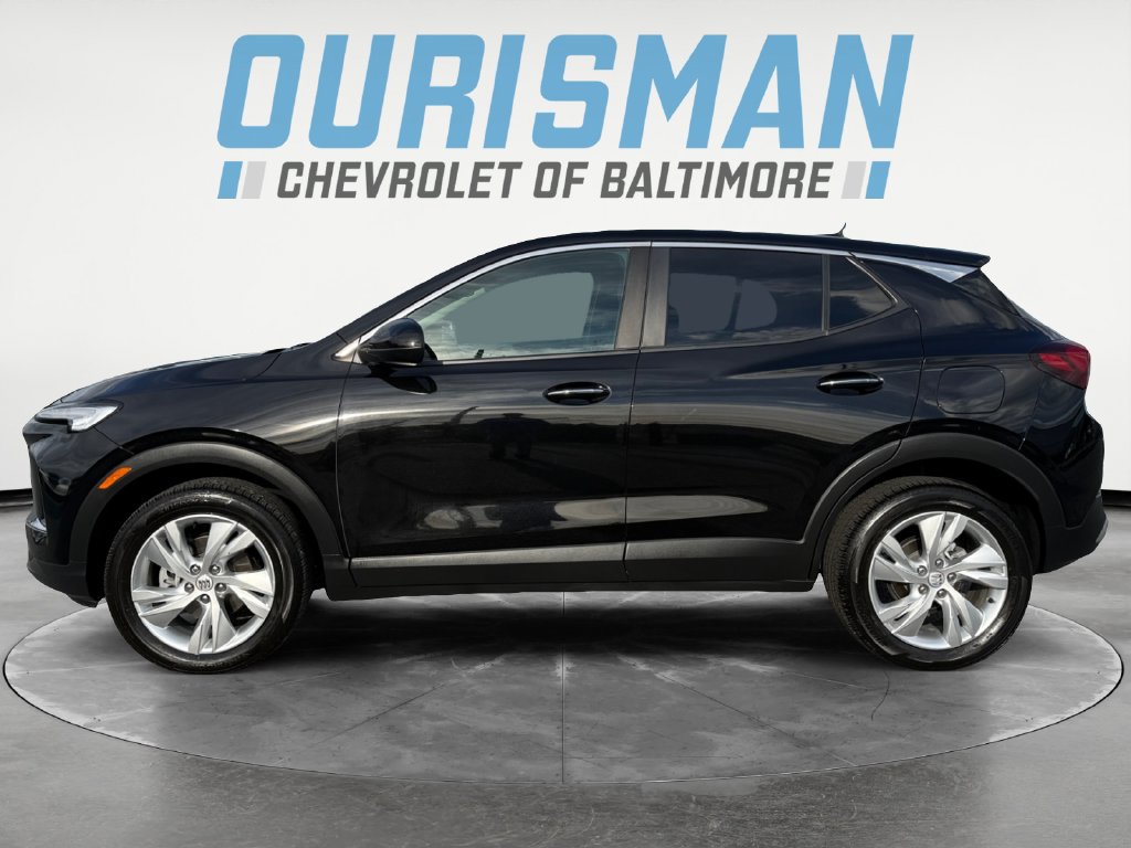 Used 2025 Buick Encore GX Preferred AWD/4WD image 3