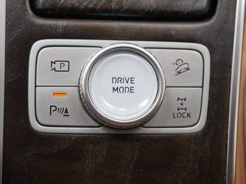 Used 2021 Genesis GV80 2.5T w/ Prestige Package 04 AWD/4WD image 28