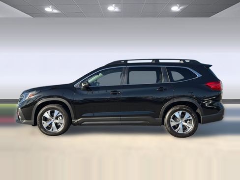 Used 2023 Subaru Ascent Premium w/ Convenience Package image 2
