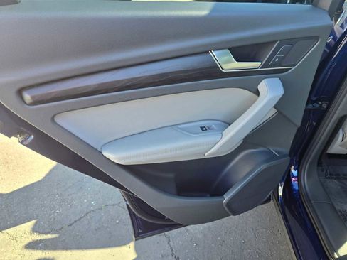 Used 2020 Audi Q5 2.0T Premium Plus w/ Premium Plus Package image 38