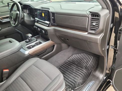 Used 2022 Chevrolet Silverado 1500 RST w/ Z71 Off-Road Package image 10