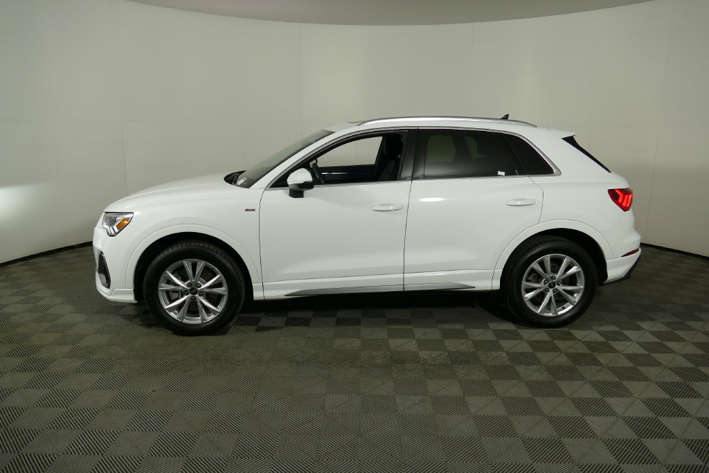 Used 2024 Audi Q3 2.0T Premium Plus AWD/4WD image 6