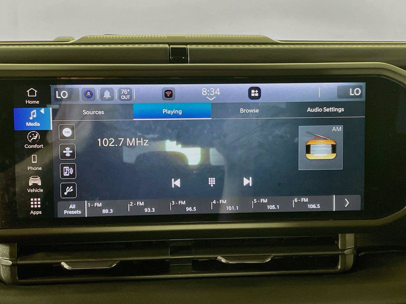 Used 2026 Jeep Gladiator Mojave AWD/4WD image 7