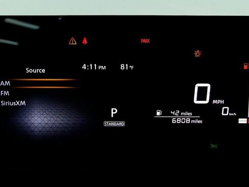 Used 2025 Nissan Kicks SV image 15