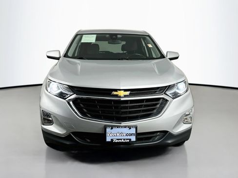 Used 2020 Chevrolet Equinox LT w/ Driver Convenience Package FWD image 2