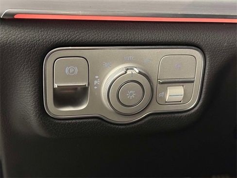 Certified 2021 Mercedes-Benz GLE 350 4MATIC image 21