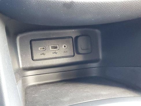Used 2020 Chevrolet Equinox LT FWD image 17