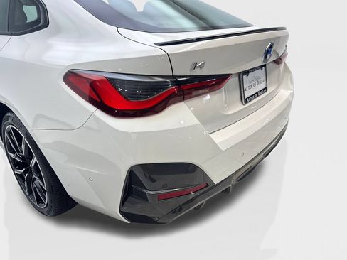 Used 2023 BMW i4 eDrive40 w/ M Sport Package RWD image 19