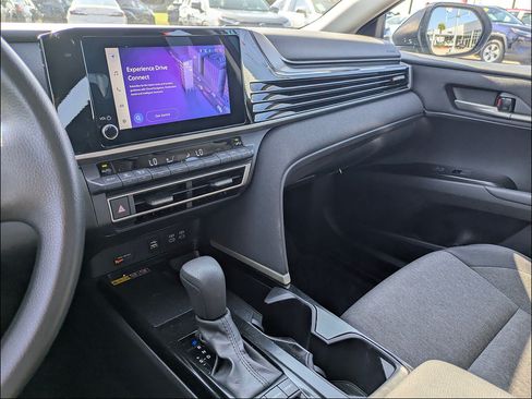 Certified 2025 Toyota Camry LE FWD image 17