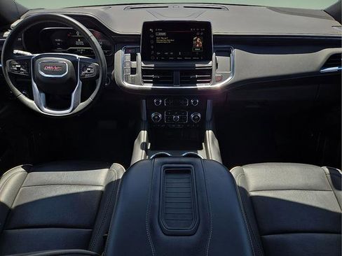 Used 2024 GMC Yukon SLT RWD image 18