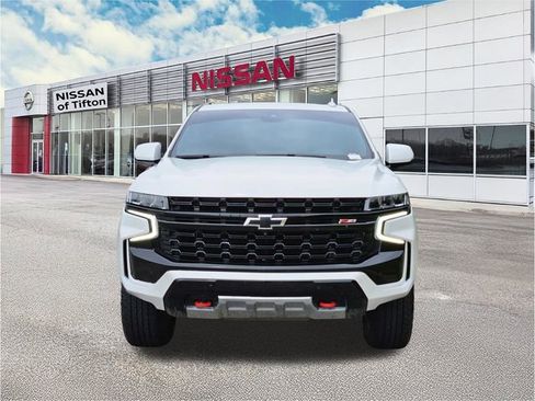 Used 2024 Chevrolet Tahoe Z71 w/ Luxury Package AWD/4WD image 2