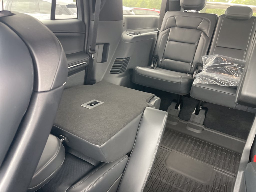 New 2027 Lincoln Navigator L Reserve w/ Jet Appearance Package AWD/4WD image 28